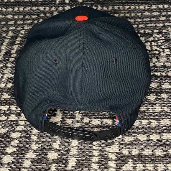 NikeLab x Riccardo Tisci Adjustable Snapback Hat - Picture 3 of 5
